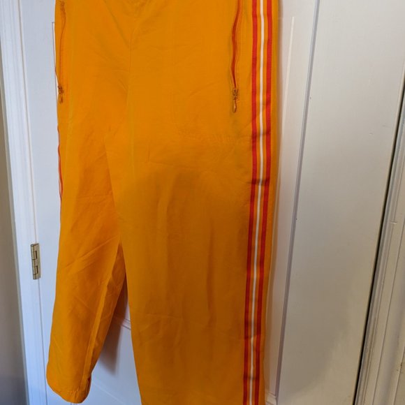 Nike Dri-FIT Athletic Pants Bright Orange Capri Length Zip Pockets Ladies sz L - Picture 5 of 8